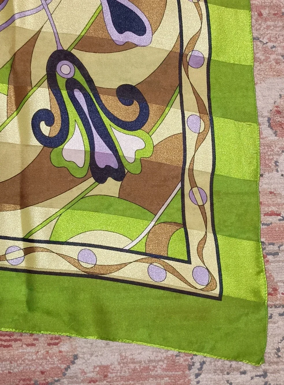 Vintage Green Patterned Decorative Silk Scarf - Versatile Home Accent